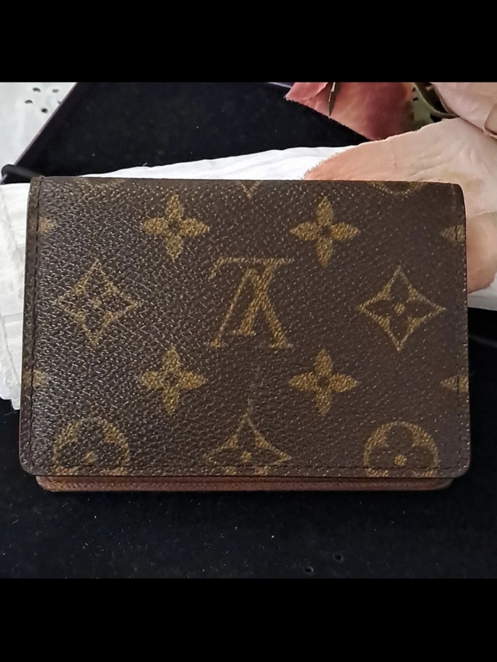 Louis Vuitton Brown/Tan Textured Leather Card Sleeve / holder Unisex - Picture 2 of 10